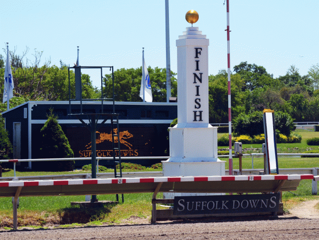 Suffolk-Downs-Finish-Web